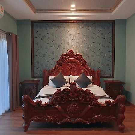 Готель Chunlee Grand Korat Накхонратчасіма Екстер'єр фото