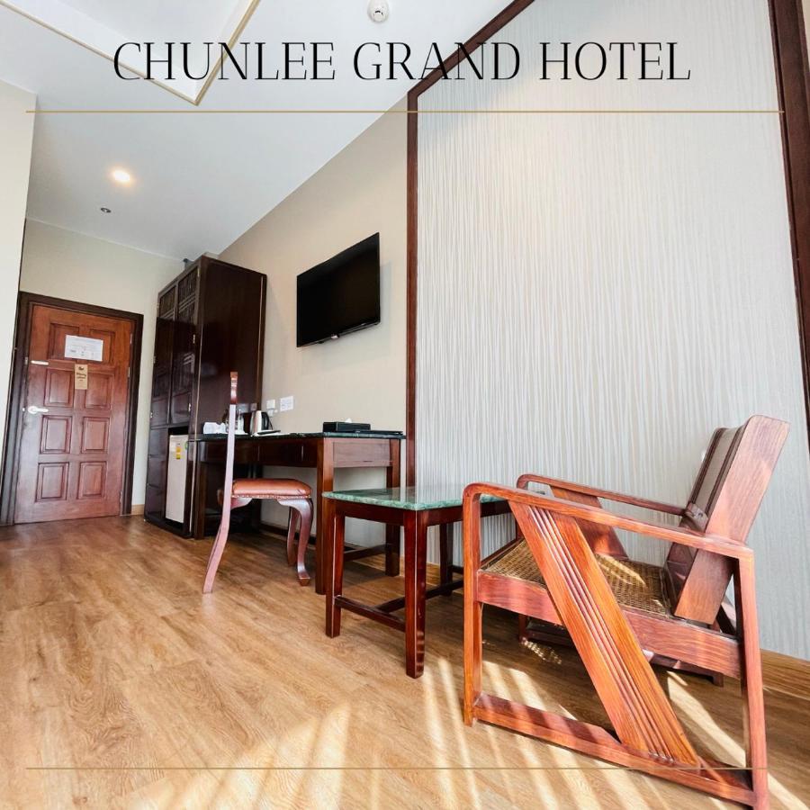 Готель Chunlee Grand Korat Накхонратчасіма Екстер'єр фото