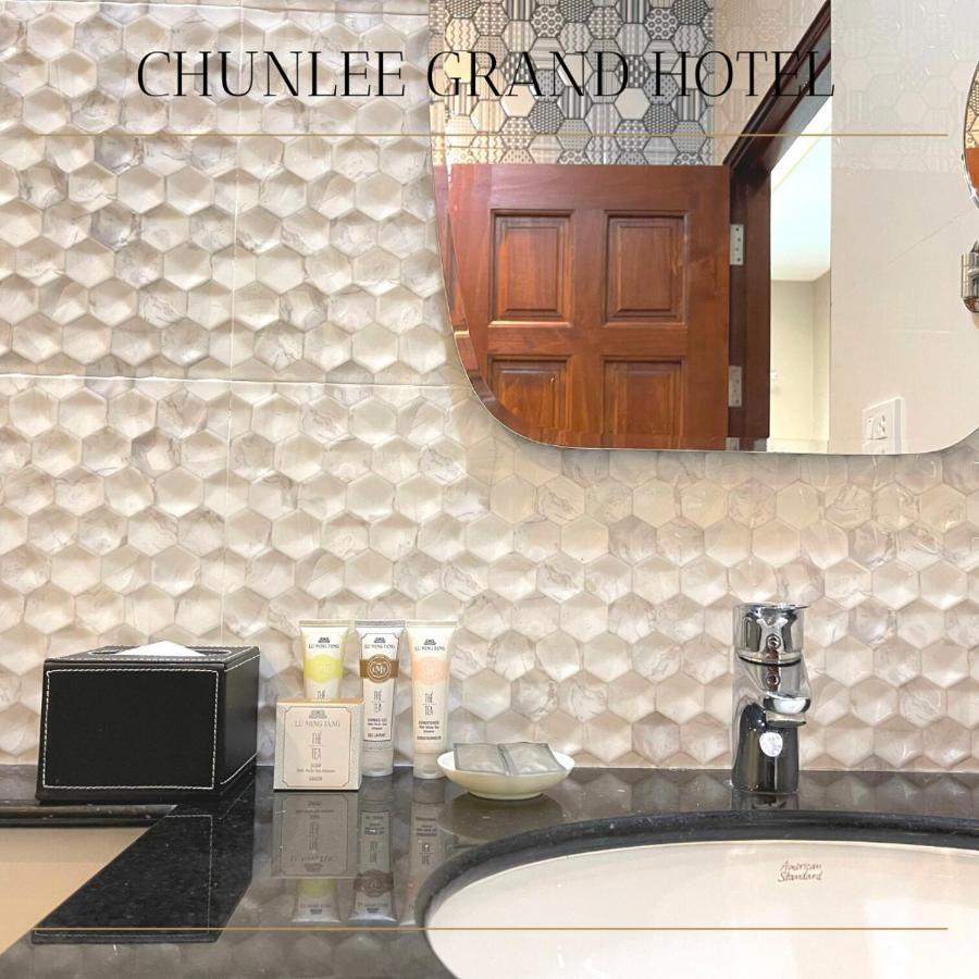 Готель Chunlee Grand Korat Накхонратчасіма Екстер'єр фото